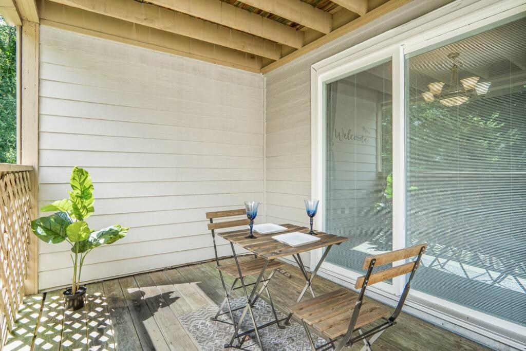 Peacefull Getaway 20 Mins From Airport Villa Charlotte Eksteriør billede
